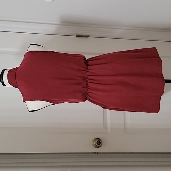 Kaitlyn Size S Burgundy Sleeveless Elastic Waist Deep V-Neck Dress - Picture 3 of 16